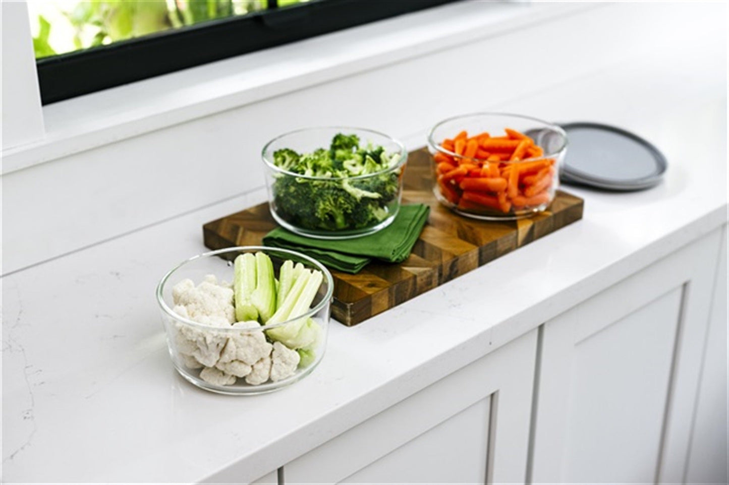 Glass Food Storage Containers 12 Piece Set 4 Cup with BPA-Free Lids