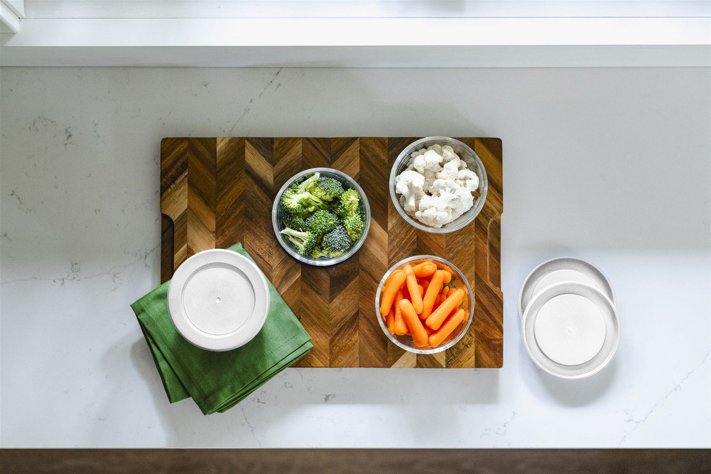 Glass Food Storage Containers - 16 Piece 7oz Set (8 Containers + 8 Lids), White